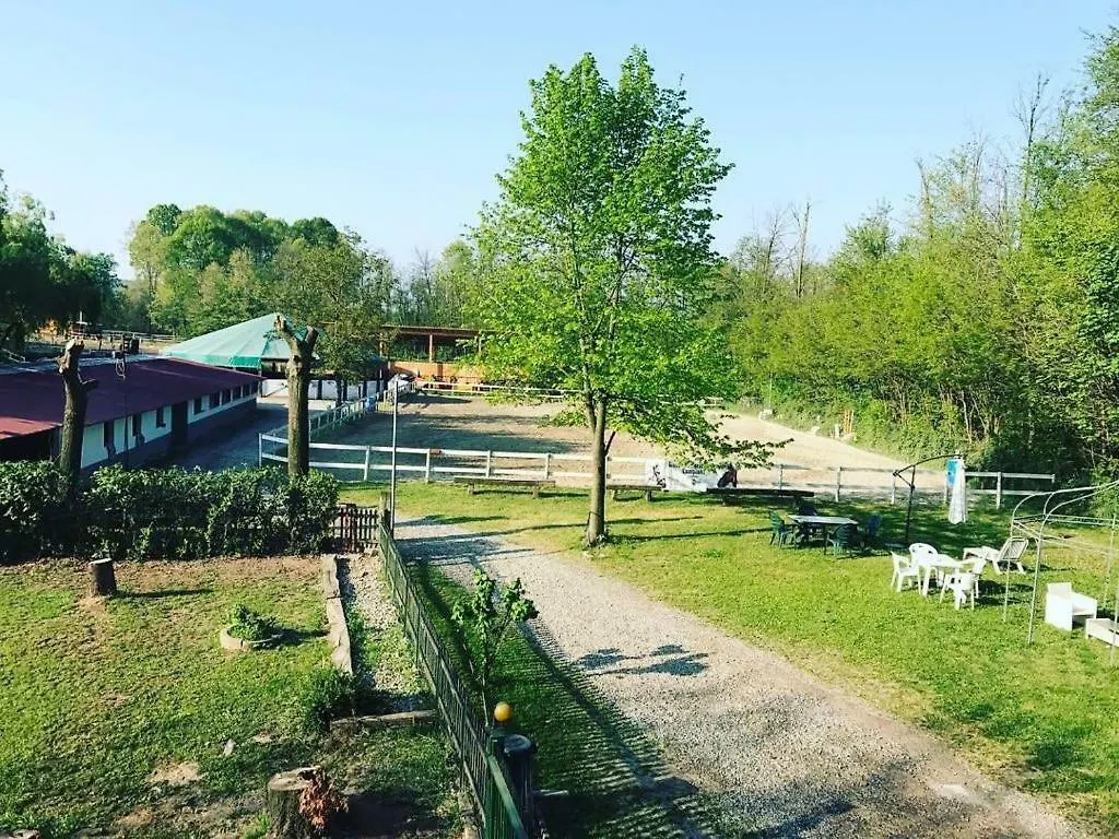 Agriturismo La Fornace Centro Ippico Como Vakantieboerderij