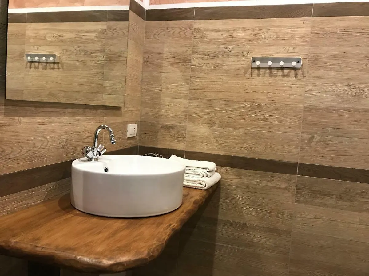 Agriturismo La Fornace Centro Ippico Como 0*,