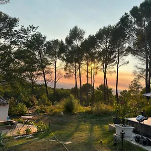 Domaine D'oumai , Pernes-les-Fontaines Frankrijk