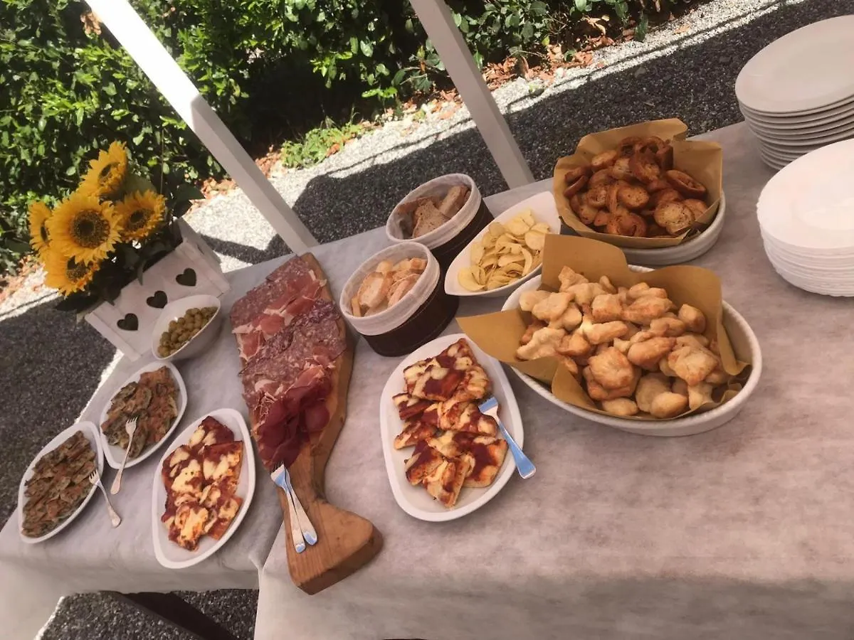 Agriturismo La Fornace Centro Ippico Como 0*,