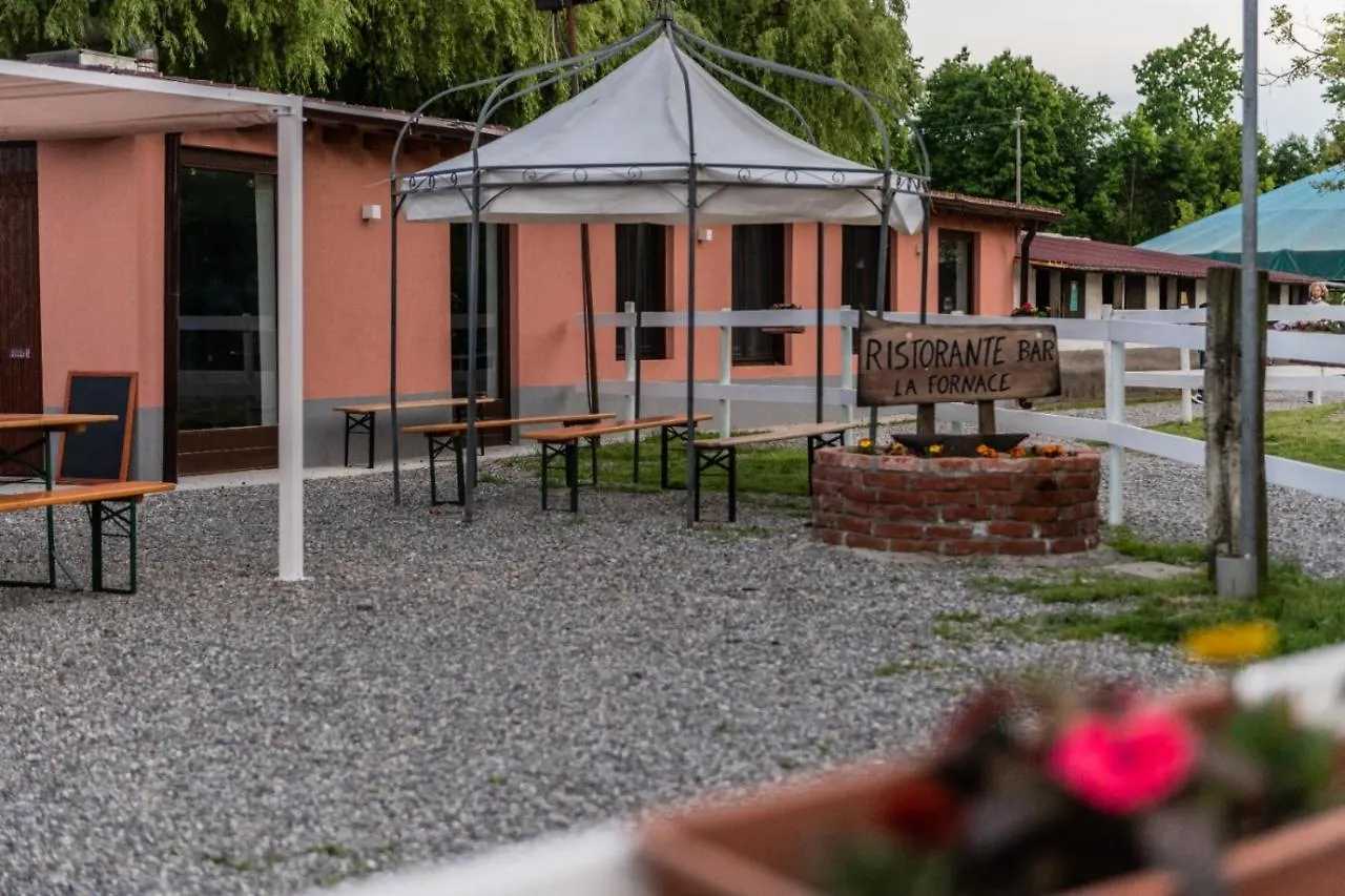 Agriturismo La Fornace Centro Ippico Como 0*,  Italy