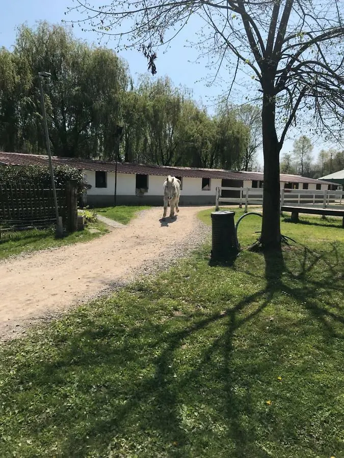 Agriturismo La Fornace Centro Ippico Como Farm stay